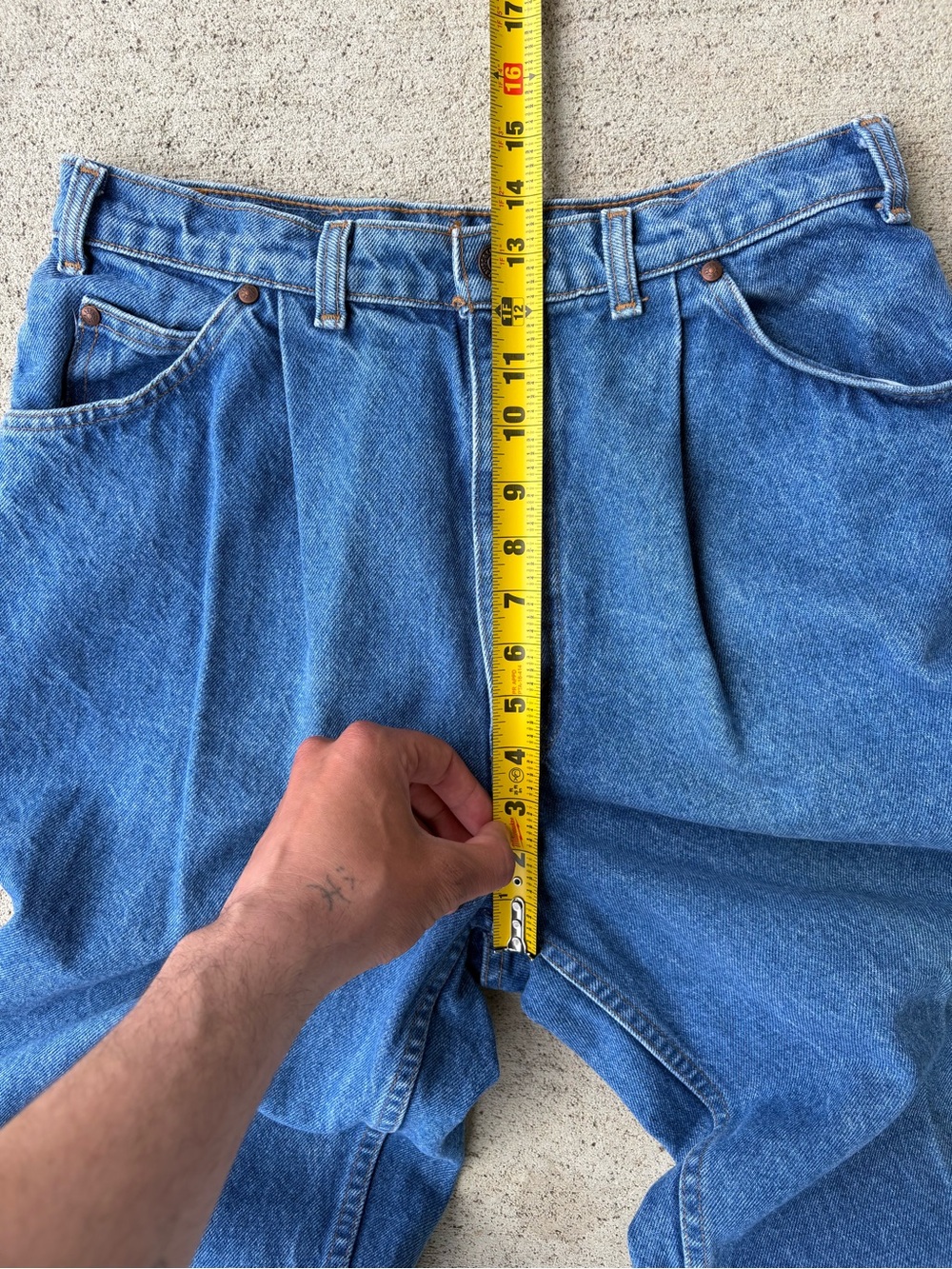 Vintage 80s Levi's Pleated Front Denim Pants High Rise Brown Tab 30x34 - Picture 6 of 10